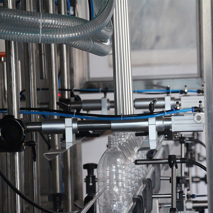 stroj za punjenje ulja 