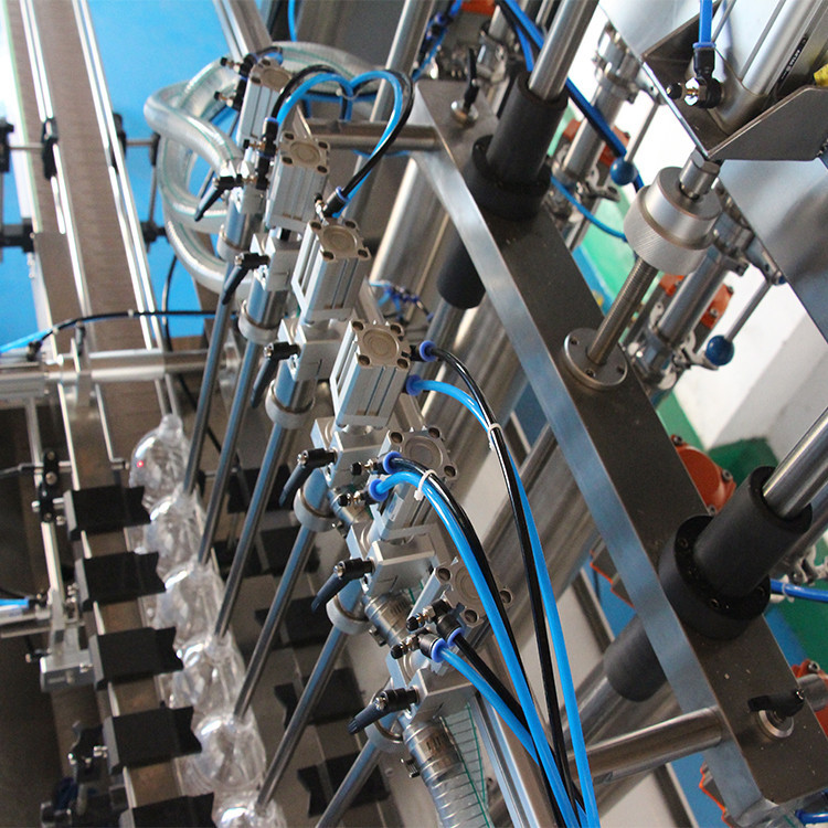 stroj za punjenje ulja